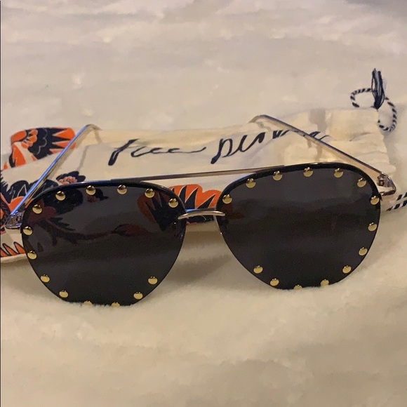Free People Accessories - FREE PEOPLE Sunglasses